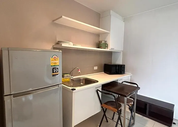 Skyline View 1 Bedroom Near Rca, Thonglor And Nana *