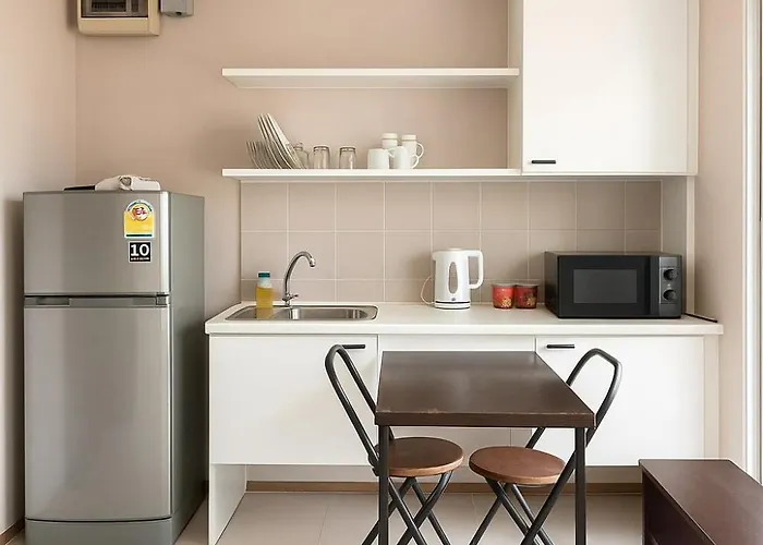 Skyline View 1 Bedroom Near Rca, Thonglor And Nana